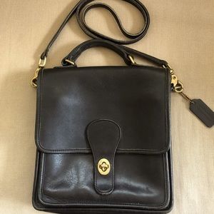 Authentic COACH Vintage Black Station Bag